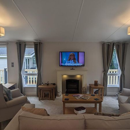 Luxury Stunning Sensation Lodge On 5 Star Shorefield Country Park New Forest Entertainment And Leisure Passes Included Милфорд-он-Си Экстерьер фото