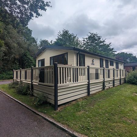 Luxury Stunning Sensation Lodge On 5 Star Shorefield Country Park New Forest Entertainment And Leisure Passes Included Милфорд-он-Си Экстерьер фото
