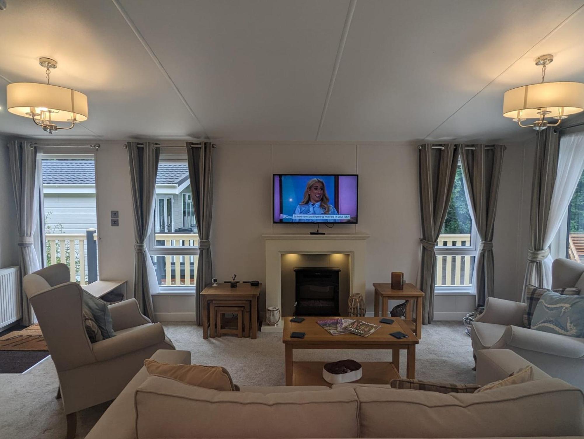 Luxury Stunning Sensation Lodge On 5 Star Shorefield Country Park New Forest Entertainment And Leisure Passes Included Милфорд-он-Си Экстерьер фото