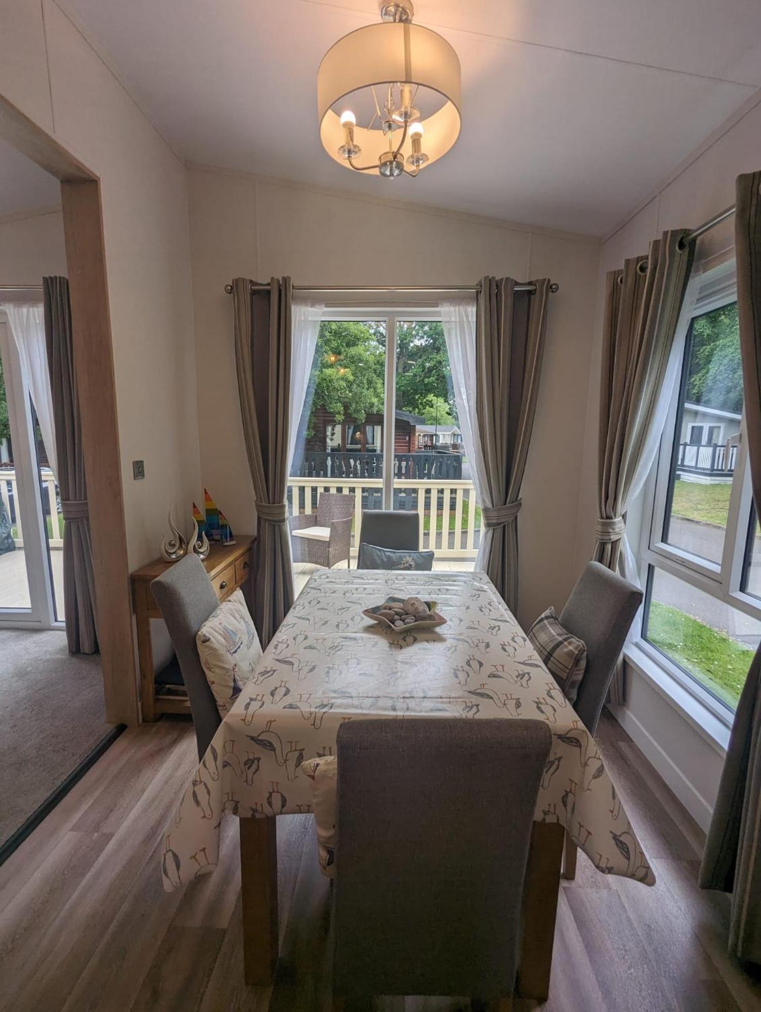 Luxury Stunning Sensation Lodge On 5 Star Shorefield Country Park New Forest Entertainment And Leisure Passes Included Милфорд-он-Си Экстерьер фото