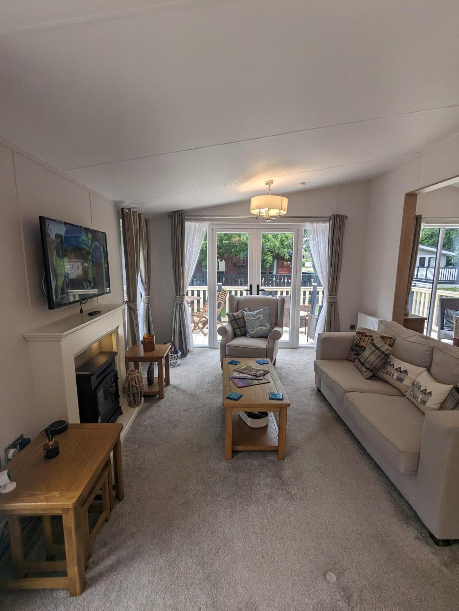 Luxury Stunning Sensation Lodge On 5 Star Shorefield Country Park New Forest Entertainment And Leisure Passes Included Милфорд-он-Си Экстерьер фото